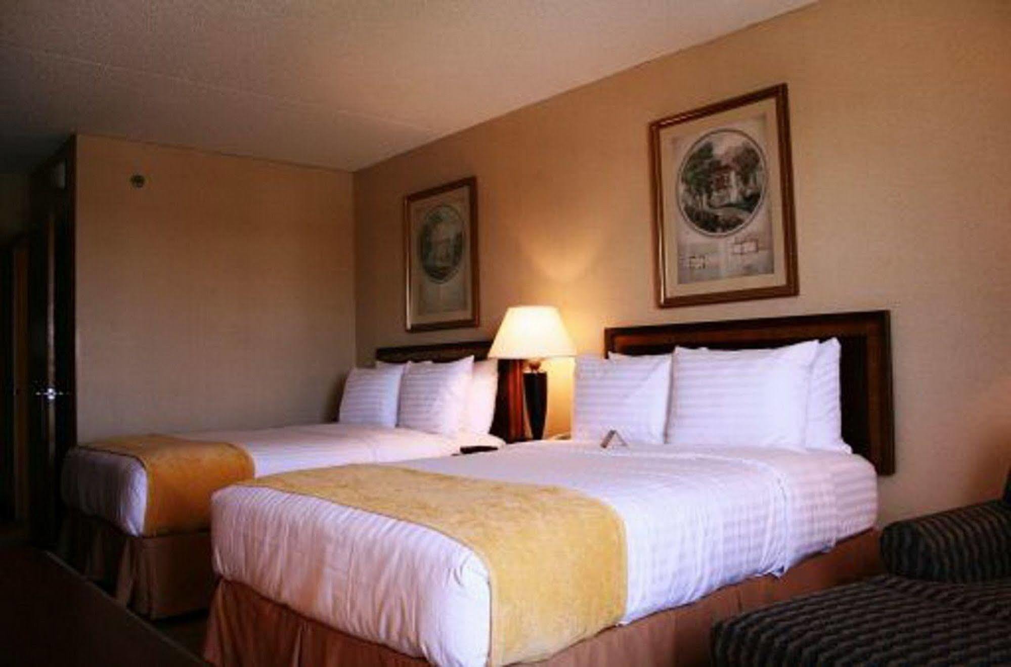 Magnuson Grand & Conference Center Somerset-Bridgewater Rum bild